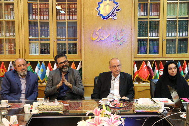 نشست نقد و ارزیابی کتاب «قصه‌ها و مثل‌های فارسی» در بنیاد سعدی برگزار شد