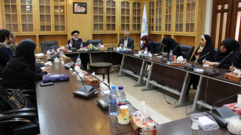 بررسی اثری پژوهشی در خصوص ساختار معنایی مثنوی مولانا در بنیاد سعدی