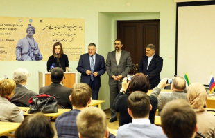 امیدوارم زبان فارسی همانند روابط ایران و روسیه گسترش یابد