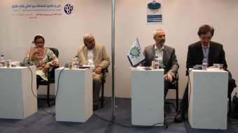 ادبیات فارسی نشان دهنده صلح طلبی ایرانیان است