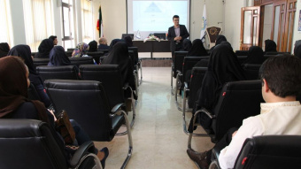کارگاه روانشناسی اجتماعی در آموزش زبان دوم در بنیاد سعدی برگزار شد