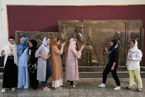 گزارش تصویری &quot;بازدید فارسی آموزان دانش افزایی از موزه ایران باستان&quot;