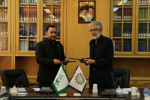 امضای تفاهم‌نامه همکاری بنیاد سعدی با کانون زبان ایران