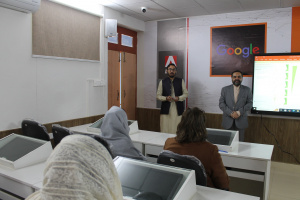 زبان فارسی بخشی از میراث مشترک دو کشور ایران و پاکستان است